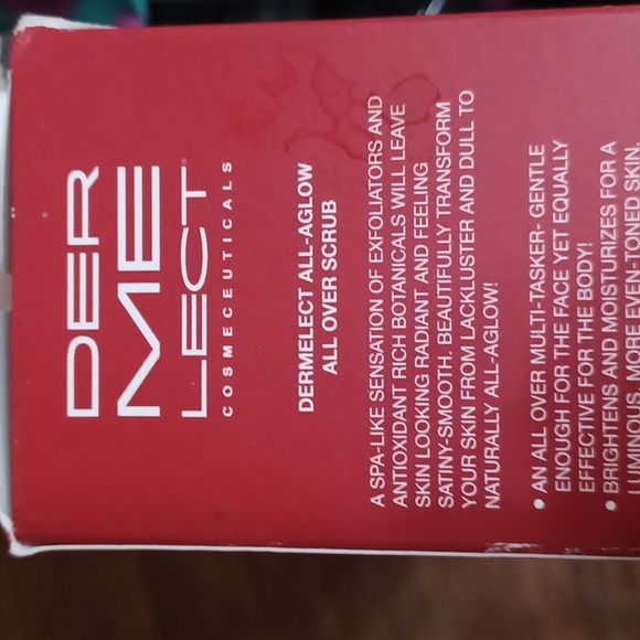 Dermelect All-Aglow All Over Scrub NWT - Picture 4 of 4